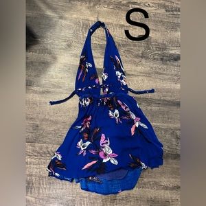 Dainty hooligan halter top backless dress